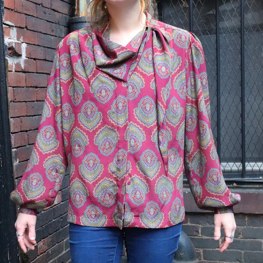 VINTAGE BLOUSE - Picture 2 of 9